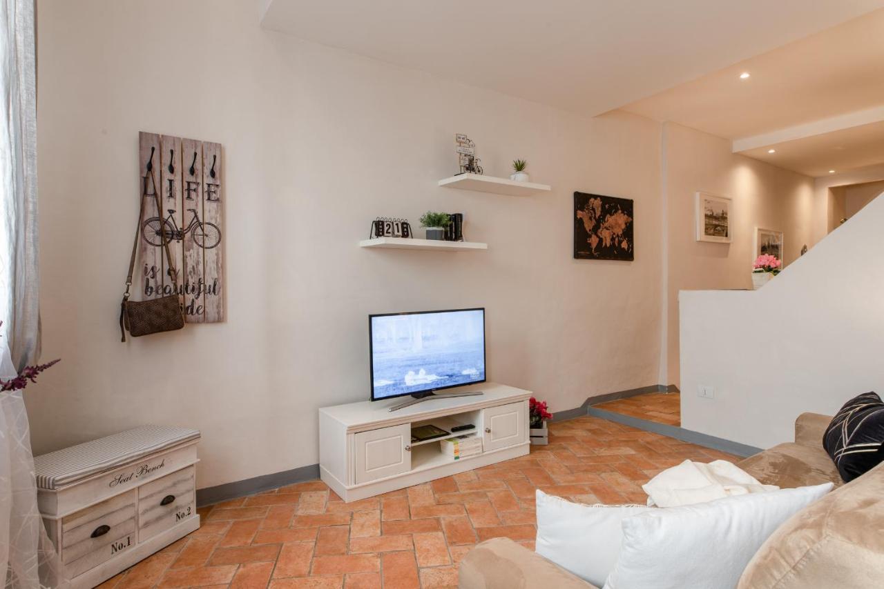 Toscanella - Flo Apartments Флоренція Екстер'єр фото
